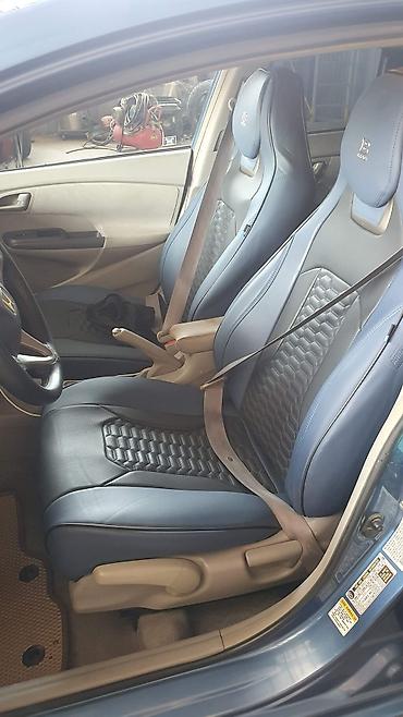 165 60 14: Honda Insight hibrid hetçbek, mavi rəngdə təqdim olunur. Avtomobilin — 3
