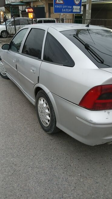 электромабил авто: Opel Vectra: 2002 г., 2.2 л, Механика, Дизель, Хэтчбэк