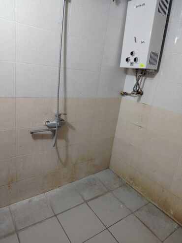 Uzunmüddətli kirayə mənzillər: Kirayə üçün kiçik mənzil/otaq - Mətbəx: yığma mətbəx mebeli, qaz — 5