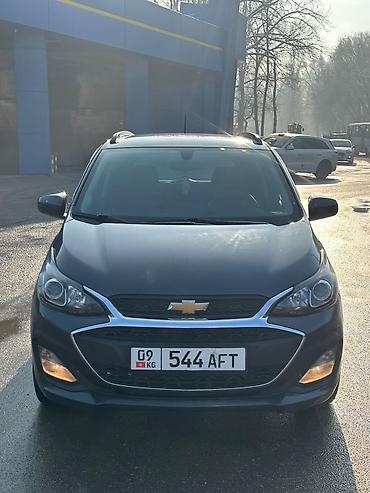 Chevrolet: Chevrolet Spark: 2018 г., 1 л, Автомат, Бензин, Седан — 2