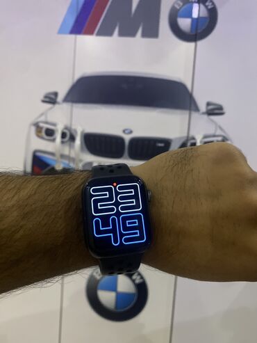продажа телефонов: Продаю оригинальные Apple Watch SE Nike 44 мм — стильный аксессуар для