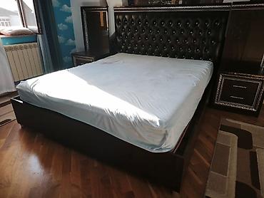 qara dik: İki nəfərlik yataq dəsti - Ölçü: təxmini king-size (geniş iki — 1