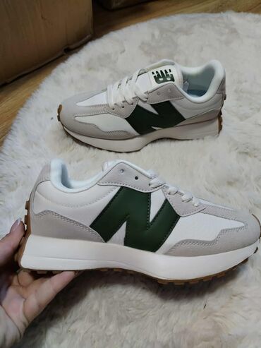 nike w air max intrlk lite: New Balance, 41