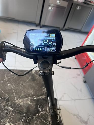 2 el scooter: İşlənmiş Elektrik samokat 9", ≤ 250 Vt, 26 - 35 km/s, Ünvandan götürmə — 5