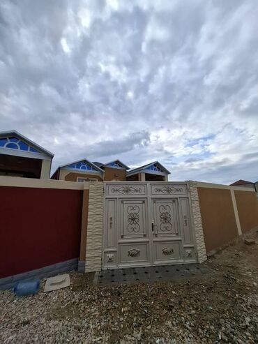Həyət evləri və villaların satışı: Məmmədli 4 otaqlı, 125 kv. m, Yeni təmirli