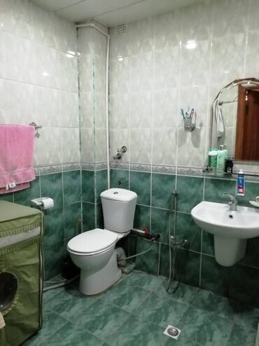 Köhnə tikili: Bakı, 3 otaqlı, Köhnə tikili, m. Qara Qarayev, 70 kv. m — 8