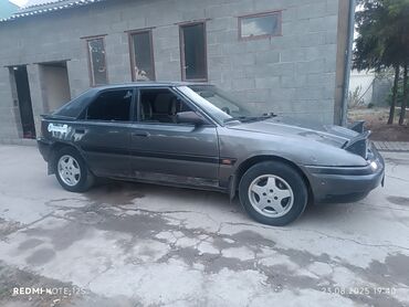 Mazda: Mazda 323: 1991 г., 1.6 л, Механика, Бензин, Хэтчбэк — 2