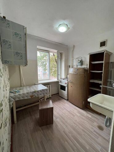 Продажа квартир: 1 комната, 30 м², Хрущевка, 2 этаж, Косметический ремонт