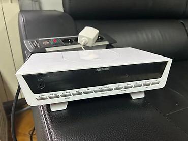 Satovi za kuću: Medion radio-budilnik sa CD plejerom - Kompaktni radio sat/pažnjik — 7