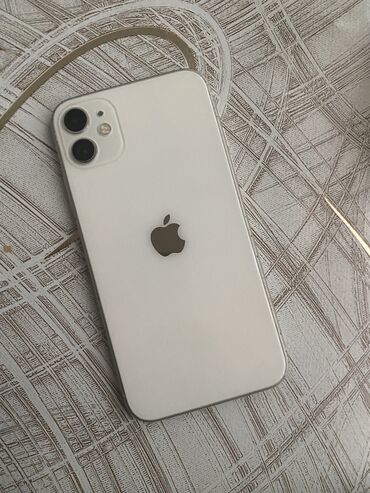 Apple iPhone: IPhone 11, 64 GB, White Titanium