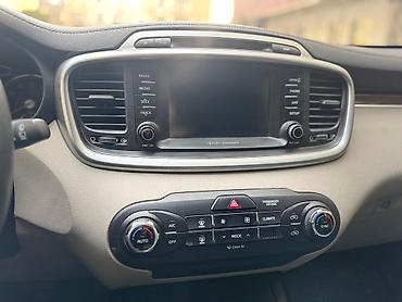 Kia: Kia Sorento: 2018 г., 2.4 л, Автомат, Бензин, Кроссовер — 27