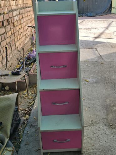 двухъярусные детские кровати: Двухъярусная детская кровать, Б/у, МДФ, цвет - Розовый