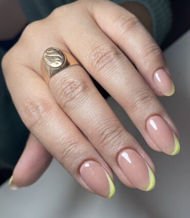 Маникюр, педикюр: Выравнивание, Гель лак, шеллак, Дизайн, Маникюр, Педикюр, Консультация — 16