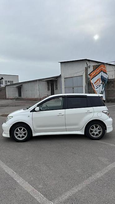 Toyota: Toyota Ist: 2002 г., 1.5 л, Автомат, Бензин, Хэтчбэк — 8