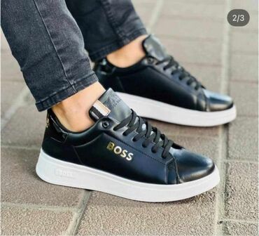 patike za fudbal sa carapom: Trainers, size - 41