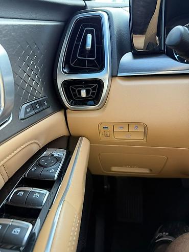 Kia: Kia Sorento: 2022 г., Кроссовер — 15