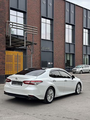камбой: Toyota Camry: 2018 г., 2.5 л, Автомат, Бензин, Седан — 4