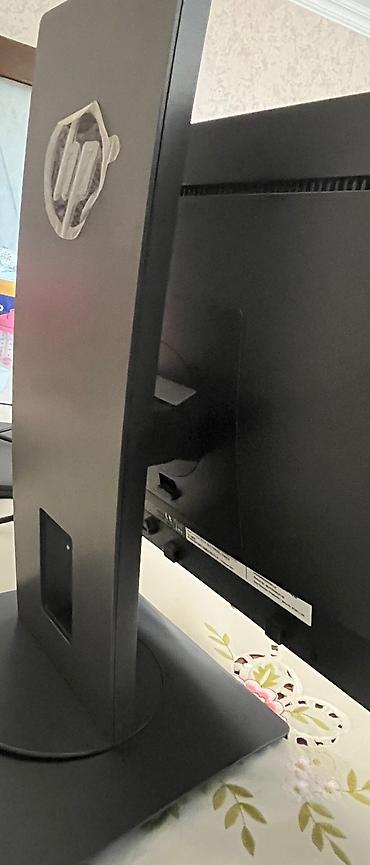 Monitorlar: HP Z22n 21.5 inch monitor.Yuksek gorundunkeyfiiyeti var cox az — 3