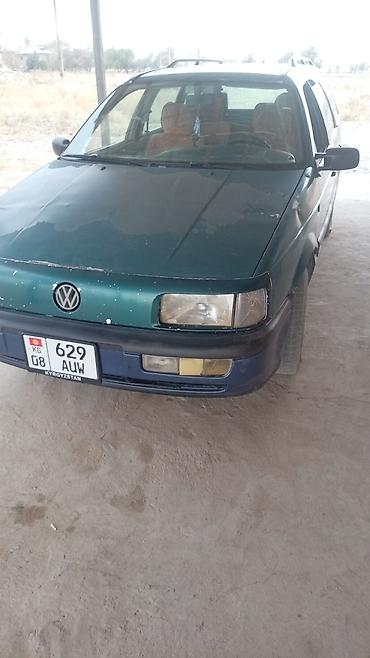 боковое: Volkswagen Passat Variant: 1990 г., Универсал — 1