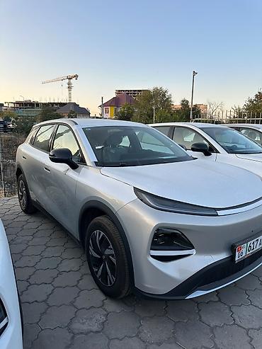 byd e9 1: Chery : 2026 г., Вариатор, Электромобиль, Кроссовер — 8