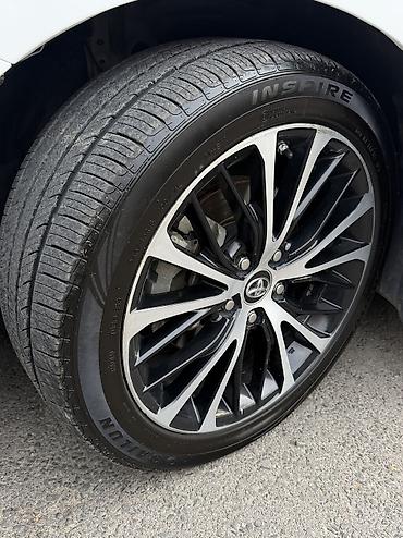Toyota: Toyota Camry: 2019 г., 2.5 л, Автомат, Бензин, Седан — 24