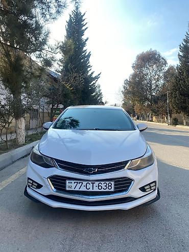 man sat: Chevrolet Cruze sedan - Kuzov: ağ rəng, aerodinamik ön və arxa — 2
