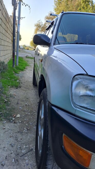 Toyota: Toyota RAV4: 2 l | 1997 il Ofrouder/SUV — 9