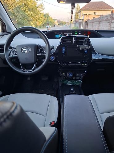 ev: Toyota Prius: 2019 г., 1.8 л, Гибрид, Хэтчбэк — 6