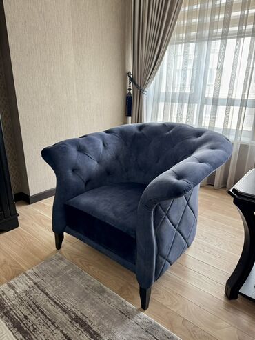 Прямые диваны: Прямой диван, Новый, Трехместный — 6