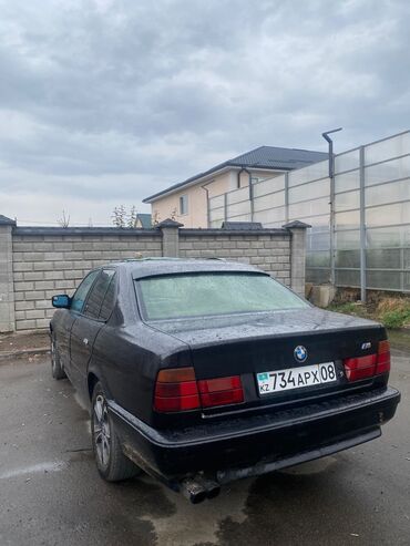 BMW: BMW 5 series: 1991 г., 2 л, Механика, Бензин, Седан