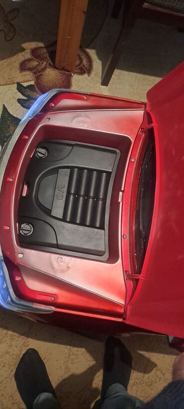 Uşaq üçün elektrik maşınları: Uşaq elektro-avtomobili – Lexus LX 570 stilində, qırmızı rəng — 7