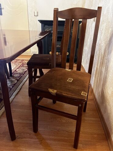 Masa və oturacaq dəstləri: Qonaq otağı üçün, İşlənmiş, Açılan, 6 stul — 2