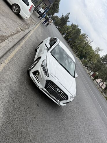 продаю авто с последующим выкупом: Hyundai Sonata: 2018 г., 2 л, Автомат, Газ, Седан