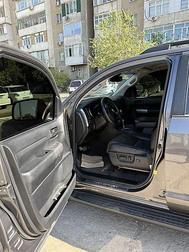 Продажа авто: Toyota Sequoia: 2021 г., 5.7 л, Автомат, Бензин, Внедорожник — 5