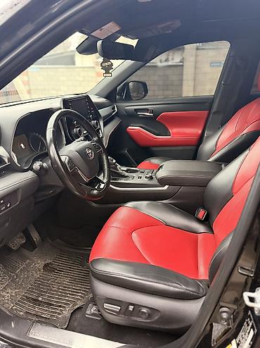 Toyota: Toyota Highlander: 2022 г., 3.5 л, Автомат, Бензин — 11