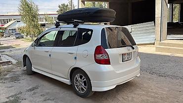 Honda: Honda Fit: 2001 г., 1.3 л, Вариатор, Бензин, Хэтчбэк — 3