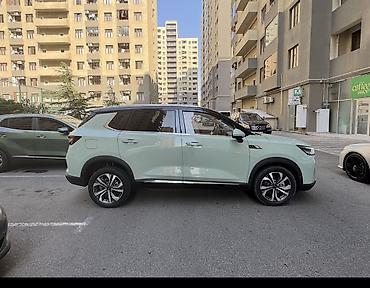 bmv satisi: Krossover/SUV – açıq yaşıl rəng, qara dam və tünd şüşələr Xarici: - — 1