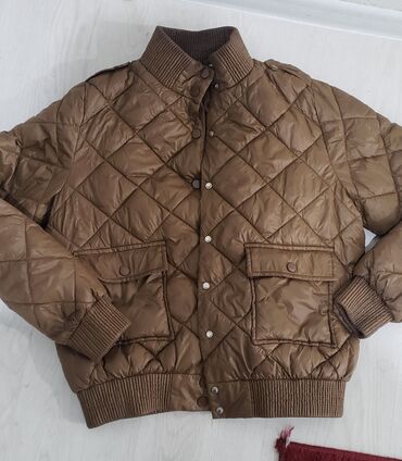 куртка uniclo: Пуховик, Короткая модель, Оверсайз, S (EU 36)
