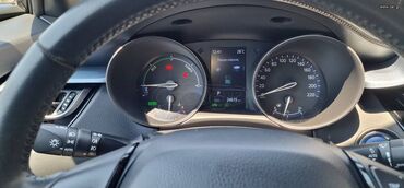 Toyota: Toyota C-HR: 1.8 l. | 2020 έ. SUV/4x4 — 6