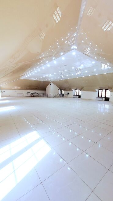 Mağazalar: Göyçay ş. tam mərkəzdə çox əla yerdə 3 mərtəbə + monsar + aşağıda — 6