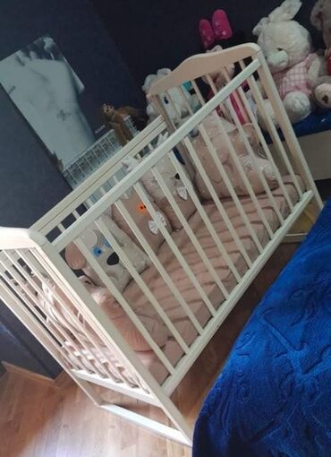 кроватки для новорожденных в баку: Besik satilir 120 azn . yeni kimidir Matrasla birlikde satilir.matrasi