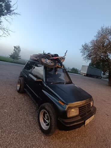 автомобиль жаз: Suzuki Escudo: 1995 г., 1.6 л, Механика, Газ, Жол тандабас