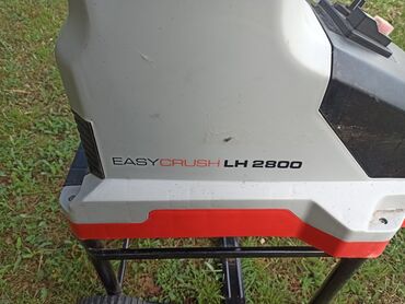 Baštenski alati i oprema: Izuzetna seckalica - drobilica za granje. Radi odlično, vrlo malo je — 7