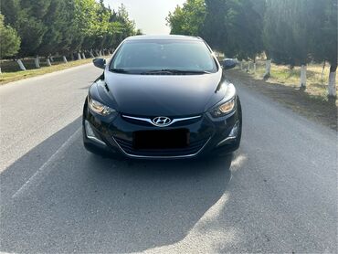 Hyundai Elantra: 1.8 l | 2015 il Sedan