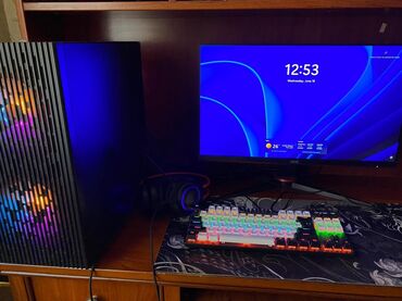 hp notebook azerbaycan: Masaüstü kompüter, monitor, qulaqlıq və klaviaturadan ibarət dəst