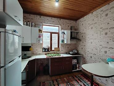 6 mikrorayon: 3 otaqlı, 64 kv. m, Kredit yoxdur, Orta təmir — 3