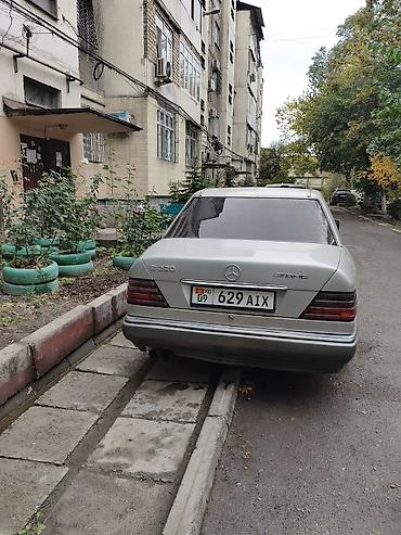 мэри: Mercedes-Benz W124: 1993 г., 2.2 л, Механика, Бензин, Седан — 6