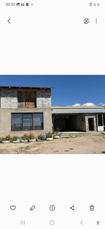 продажа домов в караколе: Продаю полдома на Иссык куле с Чон Сары ой первая линия 3 комната