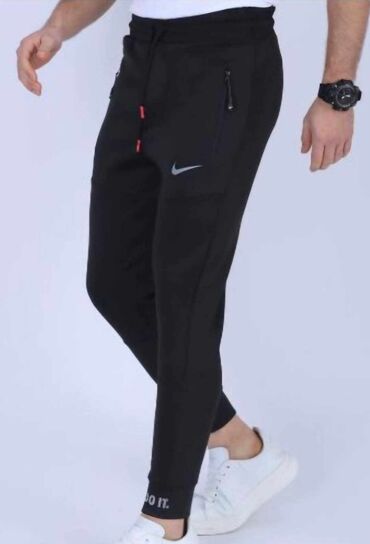 new yorker лесковац – слике: Pantalone, Nike, Jogger, bоја - Crna