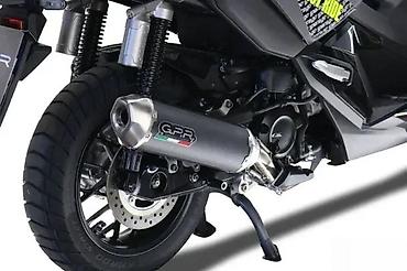 hunter skuter: Izduvni sistem za motocikle marke G.P.R. sa crnim cilindričnim telom i — 5